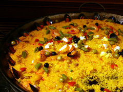 okura07_10countries_paella.jpg