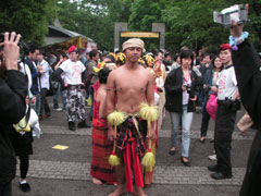 thaifes006_costume.jpg
