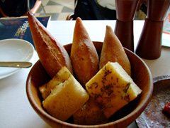 foodfrance0508_bread.jpg