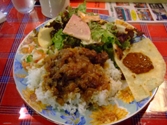 kenyahouse_lunch.JPG
