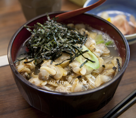「深川釜匠」さんの深川丼。あさりがたっぷり。
